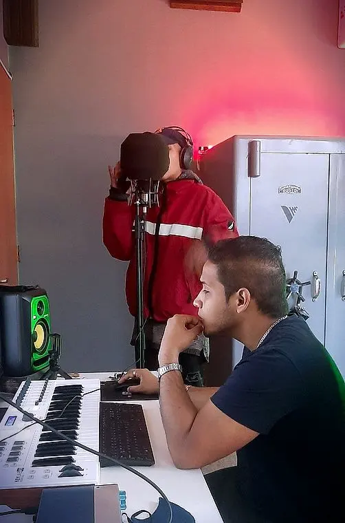 Detrás de escena de un proyecto de Estiduar Castro