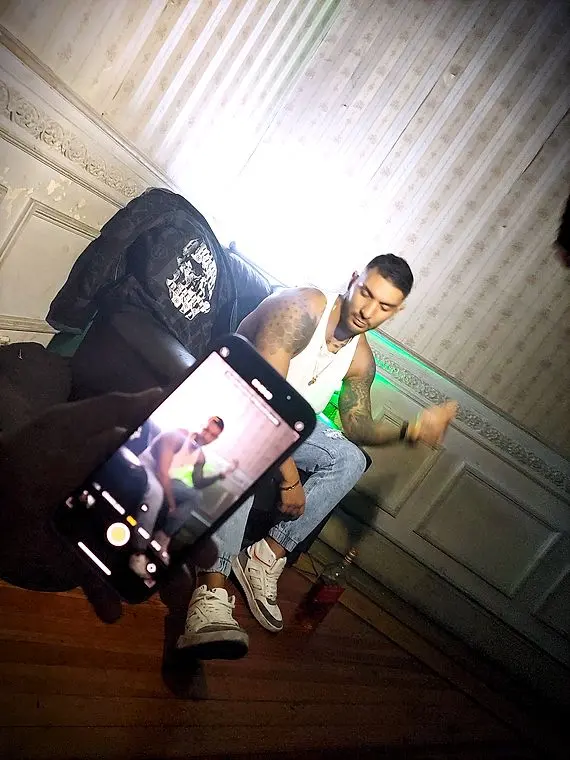 Detrás de escena de un proyecto de Estiduar Castro